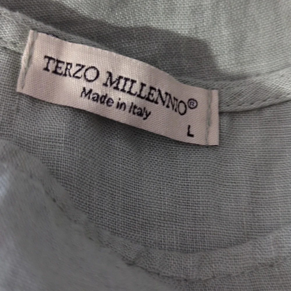 Terzo Millennio Women's Linen, Large,Light Green Top, Short Sleeves - Picture 3 of 4